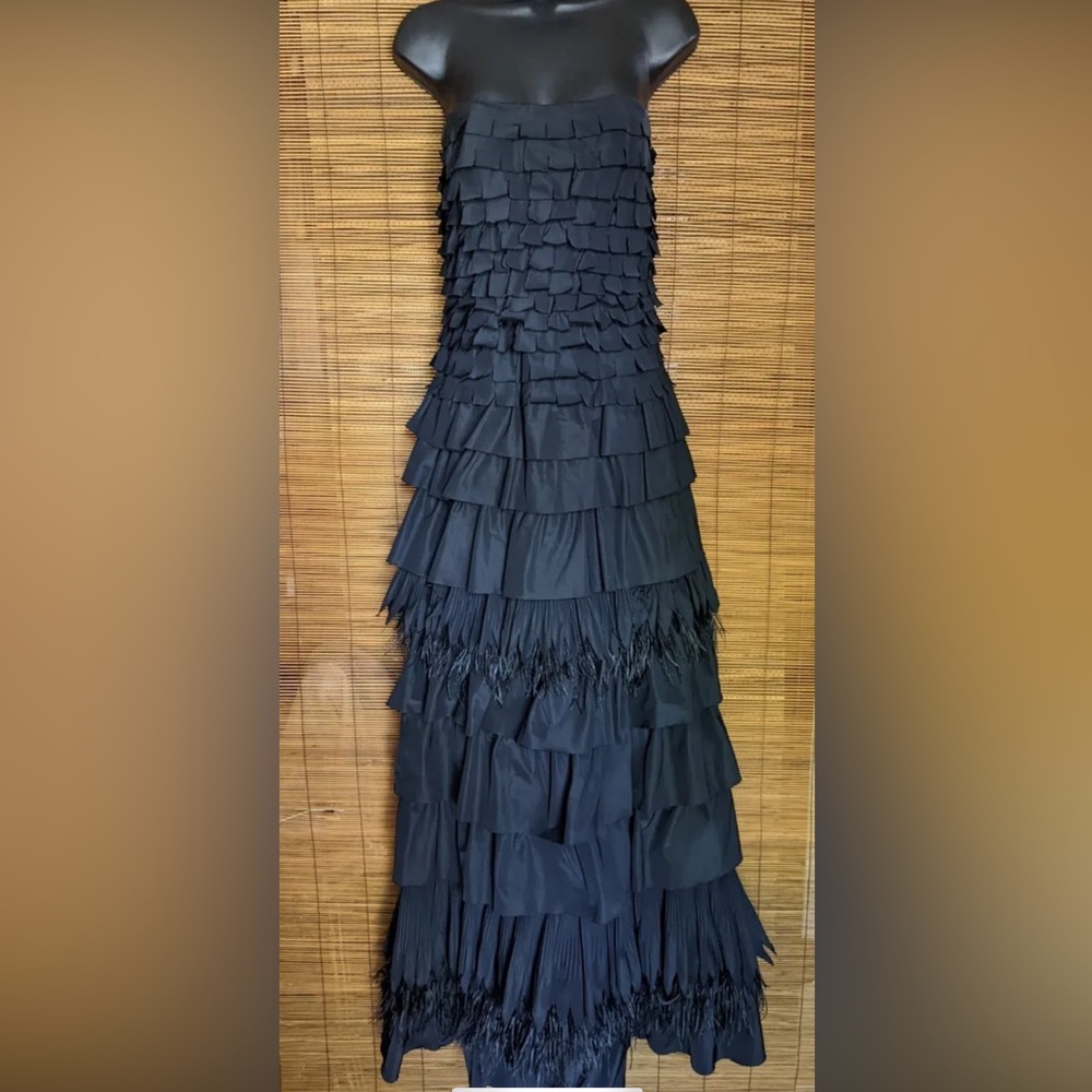 BCBG MAXAZRIA Runway Black Feather Tier Ruffle Strapless Dress Size 0 XS